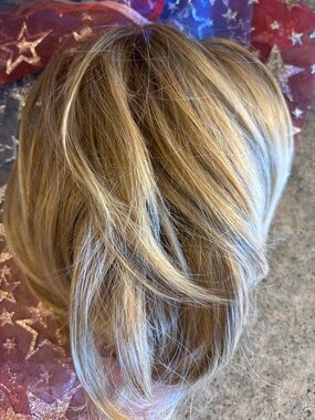 Blonde Hair Clip - Cream Rectangular Barrette